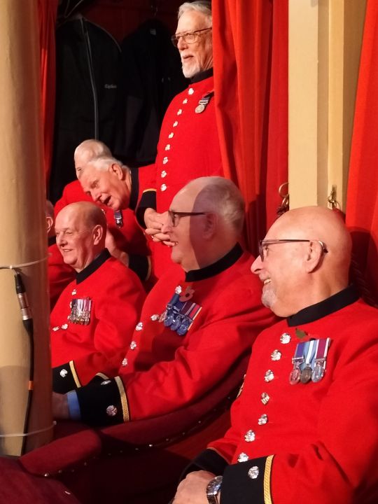 Dick Doornik bezocht herdenkingen voor en op Remembrance Sunday - Afbeelding 4