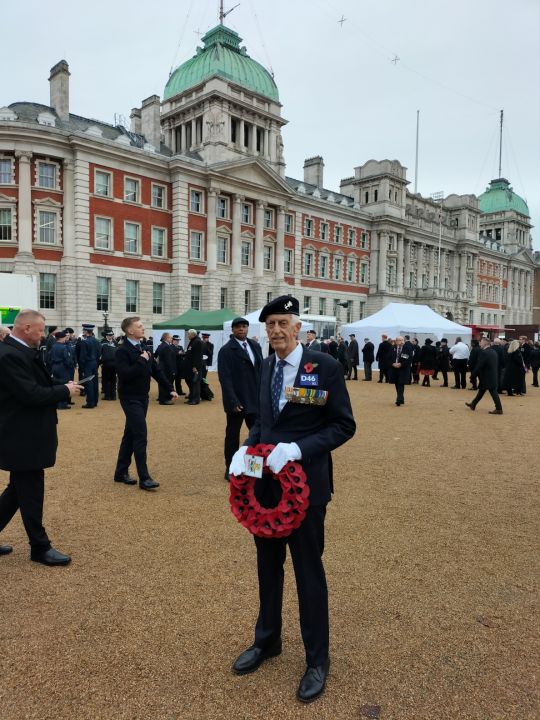 Dick Doornik bezocht herdenkingen voor en op Remembrance Sunday - Afbeelding 7