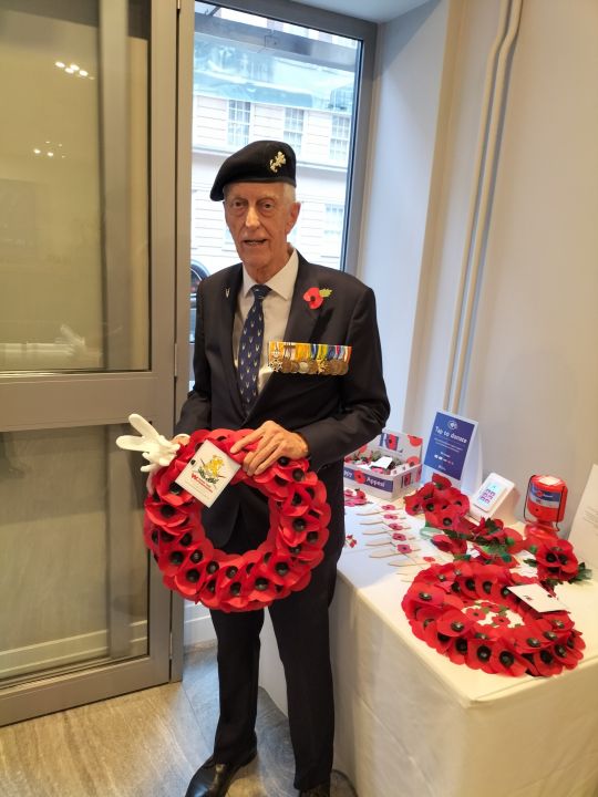 Dick Doornik bezocht herdenkingen voor en op Remembrance Sunday - Afbeelding 9